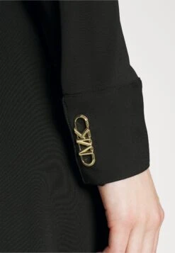 MICHAEL Michael Kors V Neck Solid Midi Dress - Gebreide Jurk - Black -Farfetch Winkel c4960b902b004a94b9c5e542c69e61c7