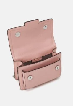 MICHAEL Michael Kors Heather Xs Xbody - Schoudertas - Pink -Farfetch Winkel c5d8ce9223364518a0a7e86db44ede21