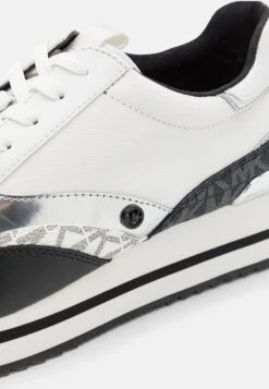 MICHAEL Michael Kors Mariah Trainer - Sneakers Laag - Black/Optic White 15 MICHAEL Michael Kors Mariah Trainer - Sneakers Laag - Black/Optic White -Farfetch Winkel c5e2603192bc4e8a9a806300fdeec020