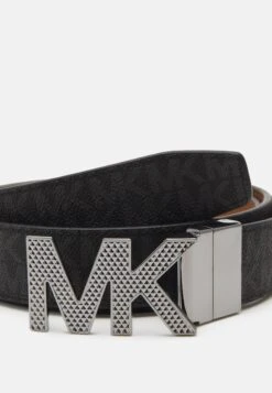 Michael Kors Knurled Belt Unisex - Riem - Black 9 Michael Kors Knurled Belt Unisex - Riem - Black -Farfetch Winkel c9c369273b1a47909595c64f6952cd1b