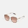 Michael Kors Empire Square- Zonnebril - Rose Gold/Pink Tortoise 2 Michael Kors Empire Square- Zonnebril - Rose Gold/Pink Tortoise -Farfetch Winkel cb7101f5b8a04d668c56aa5c93e84fcf