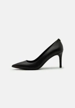 MICHAEL Michael Kors Alina Flex- Klassieke Pumps - Black -Farfetch Winkel d65d7f0f5d9244908a630e225bb70e38