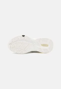 MICHAEL Michael Kors Kit Trainer Extreme - Sneakers Laag - Black -Farfetch Winkel d91bb927a2c043509f728b56471f36b9