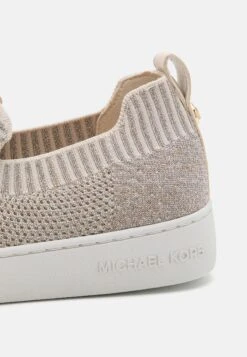 MICHAEL Michael Kors Juno - Instappers - Champagne -Farfetch Winkel d94aae8fd1914acba617873bd84681b1