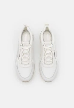 MICHAEL Michael Kors Allie Stride Extreme - Sneakers Laag - Optic White 13 MICHAEL Michael Kors Allie Stride Extreme - Sneakers Laag - Optic White -Farfetch Winkel db66a0e4d6af4d16a43aaf0ff15c23c8