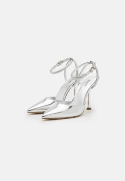 MICHAEL Michael Kors Imani - Klassieke Pumps - Silver-Coloured -Farfetch Winkel dfb6339bb24a41ab963249dfb28c7fc9