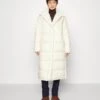 MICHAEL Michael Kors Puff Coat - Donsjas - Bone -Farfetch Winkel e05059bd69bc4ae38709e8c22fb9c53a