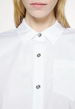MICHAEL Michael Kors Crop - Overhemdblouse - White -Farfetch Winkel e31762e16fcd4b3ea6337961aa552d19