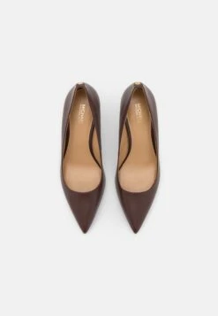 MICHAEL Michael Kors Alina Flex- Klassieke Pumps - Mocha 13 MICHAEL Michael Kors Alina Flex- Klassieke Pumps - Mocha -Farfetch Winkel e79dde16bc784f789553668ad5286894