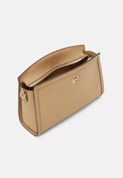 MICHAEL Michael Kors Chantal Xbody - Schoudertas - Camel 9 MICHAEL Michael Kors Chantal Xbody - Schoudertas - Camel -Farfetch Winkel e896cf67499b410f9f6c7e880aa99100