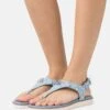 MICHAEL Michael Kors Jilly Flat - Teensandalen - Chambray 2 MICHAEL Michael Kors Jilly Flat - Teensandalen - Chambray -Farfetch Winkel e8c3a02f87a24c418e4b1f9209bb3b10