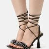 MICHAEL Michael Kors Lucia - Sandalen - Black 2 MICHAEL Michael Kors Lucia - Sandalen - Black -Farfetch Winkel e90b0dbe628842ac93e0549d4d2e2932