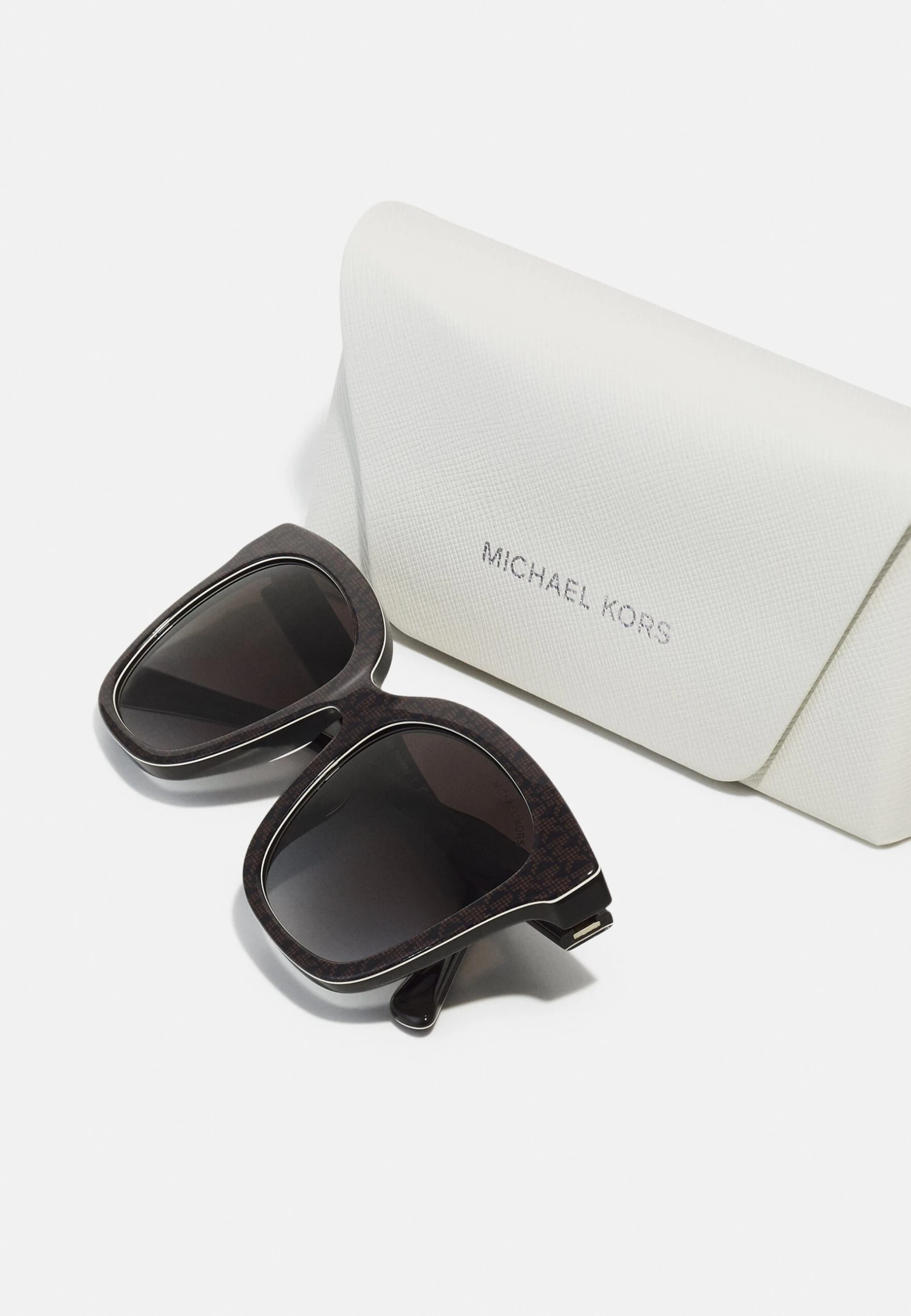 Michael Kors San Marino - Zonnebril - Brown 6 Michael Kors San Marino - Zonnebril - Brown - Afbeelding 4