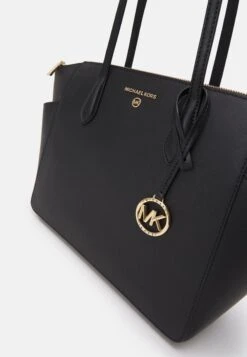 MICHAEL Michael Kors Marilyn Tote - Handtas - Black -Farfetch Winkel ef4be2e505064678bf08d0510ad5a5cc