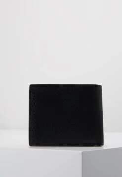 Michael Kors BillfoldCoin - Portemonnee - Black 10 Michael Kors BillfoldCoin - Portemonnee - Black -Farfetch Winkel f4189e24e32845f2b0039a361f6dcb5a