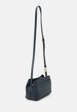 MICHAEL Michael Kors Kensington - Schoudertas - Navy -Farfetch Winkel f4aea0e72abe45daa1d1701222c0db97