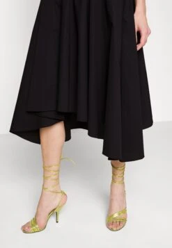 MICHAEL Michael Kors Pull On - A-Lijn Rok - Black -Farfetch Winkel f51dd0f4565d420389df5c1c147e29dd