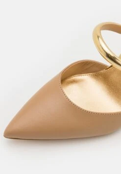 MICHAEL Michael Kors Jessa Mule- Muiltjes Met Hak - Camel -Farfetch Winkel f5c295fd93234de2b377f60fad236279