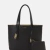 MICHAEL Michael Kors Eliza Xl Reversible Tote Set - Shopper - Black 2 MICHAEL Michael Kors Eliza Xl Reversible Tote Set - Shopper - Black -Farfetch Winkel f6aefe579f2d4356860ff021e5e5cc90