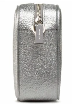 Michael Kors Cameratas - Silver 11 Michael Kors Cameratas - Silver -Farfetch Winkel f8e8e8c714094b04a397302c3ed3eaf2