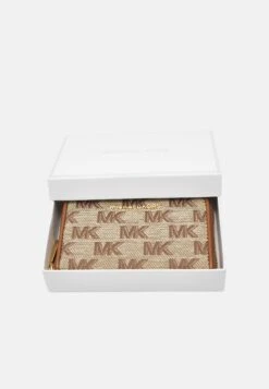 MICHAEL Michael Kors Jet Set Card Case - Portemonnee - Beige/Ebony -Farfetch Winkel fa40258c537c4751988331dee9f4d4a3