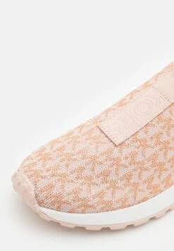 MICHAEL Michael Kors Bodie - Sneakers Laag - Soft Pink -Farfetch Winkel fb1d0bbb8ac04d028d782909c4f426aa