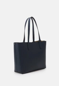 MICHAEL Michael Kors Eliza Xl Reversible Tote Set - Shopper - Navy -Farfetch Winkel ff77e02b2e4c42739cd8fc0c518adf3a